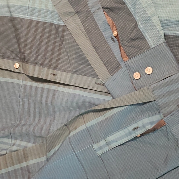 Calvin Klein shirt size med - Picture 3 of 5